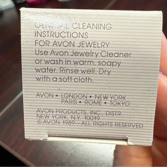 Avon Gold-Toned “Serpentine” Classic Chain Necklace NIB vintage 1989 - Picture 4 of 6